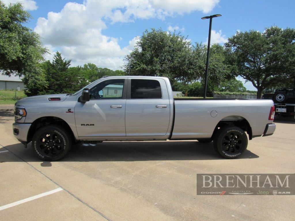 Used 2024 RAM 3500 Big Horn w/ Night Edition AWD/4WD image 2