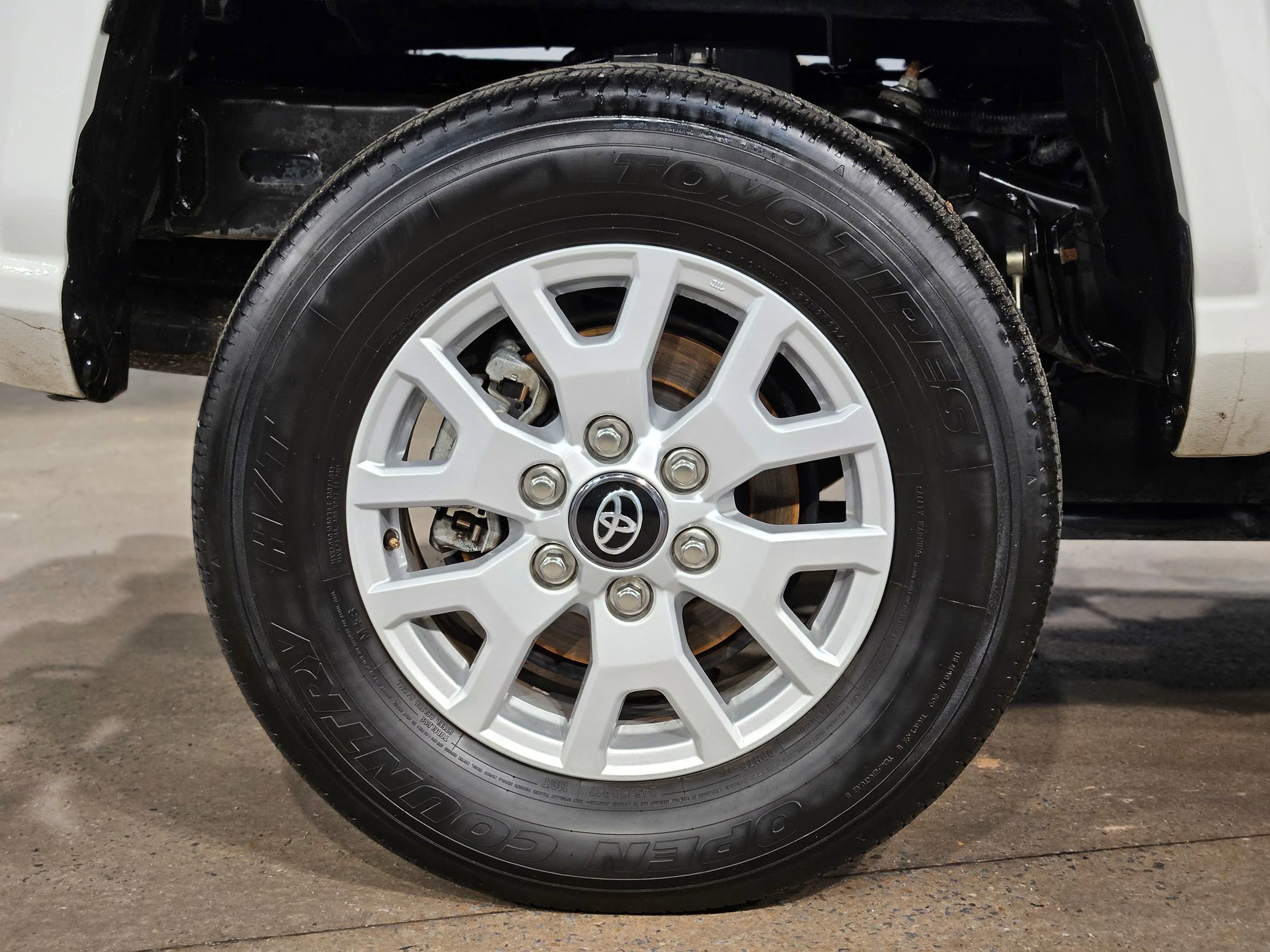 Certified 2024 Toyota Tacoma SR5 image 17