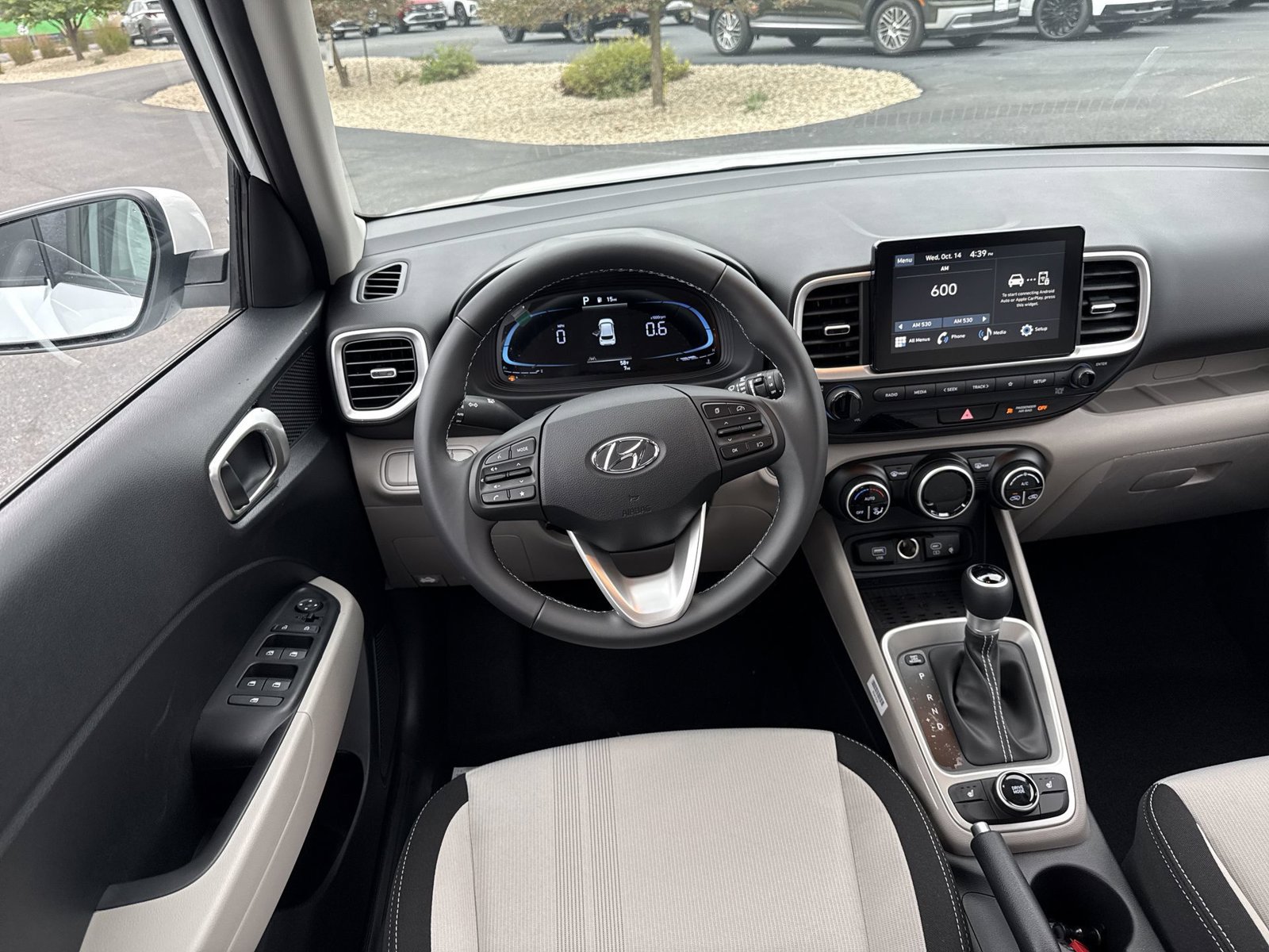 New 2026 Hyundai Venue SEL FWD image 15
