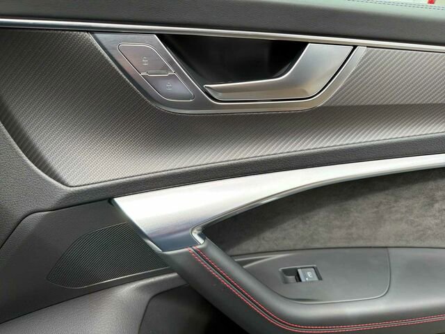 Used 2021 Audi RS 6 image 22