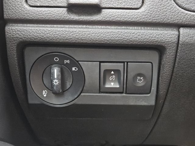 Used 2010 Ford Fusion SE FWD image 18
