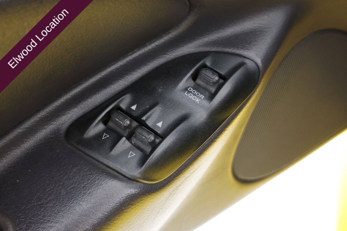 Used 2000 Plymouth Prowler RWD image 15