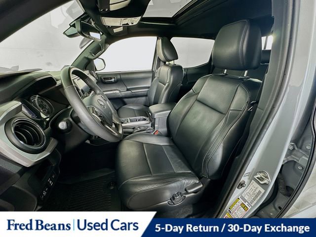 Used 2018 Toyota Tacoma Limited image 22