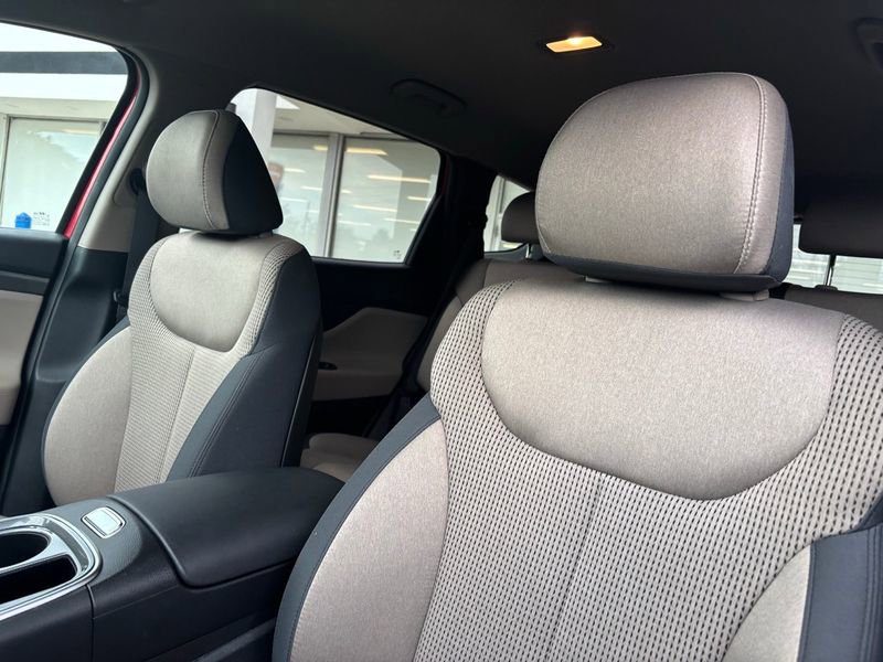 Used 2022 Hyundai Santa Fe SEL image 8