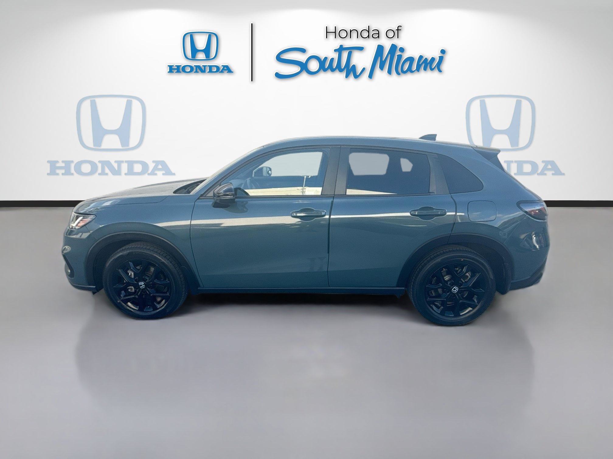 Used 2024 Honda HR-V Sport image 4