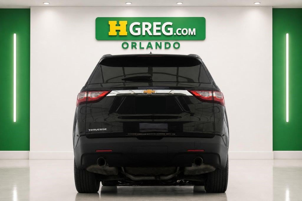 Used 2021 Chevrolet Traverse LS FWD image 8