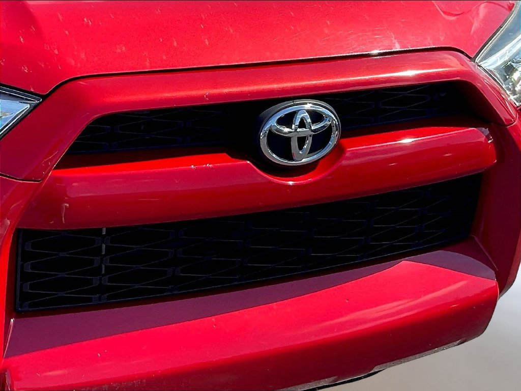 Used 2019 Toyota 4Runner SR5 AWD/4WD image 31