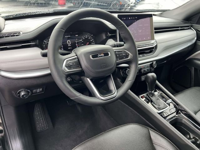 Certified 2025 Jeep Compass Limited image 26