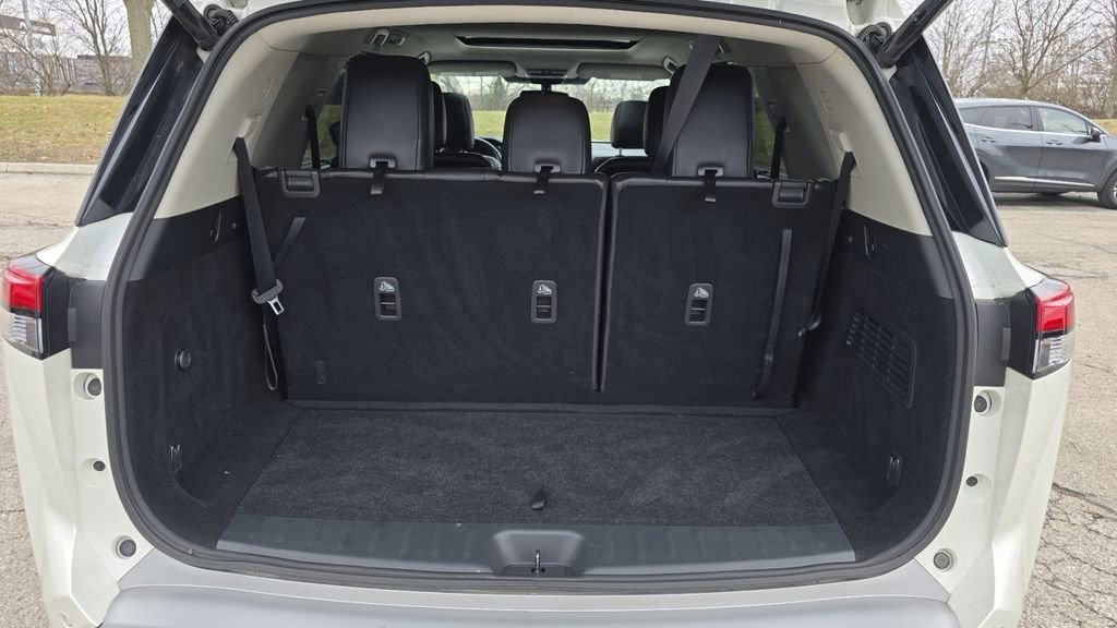 Used 2022 Nissan Pathfinder SL w/ SL Premium Package image 22