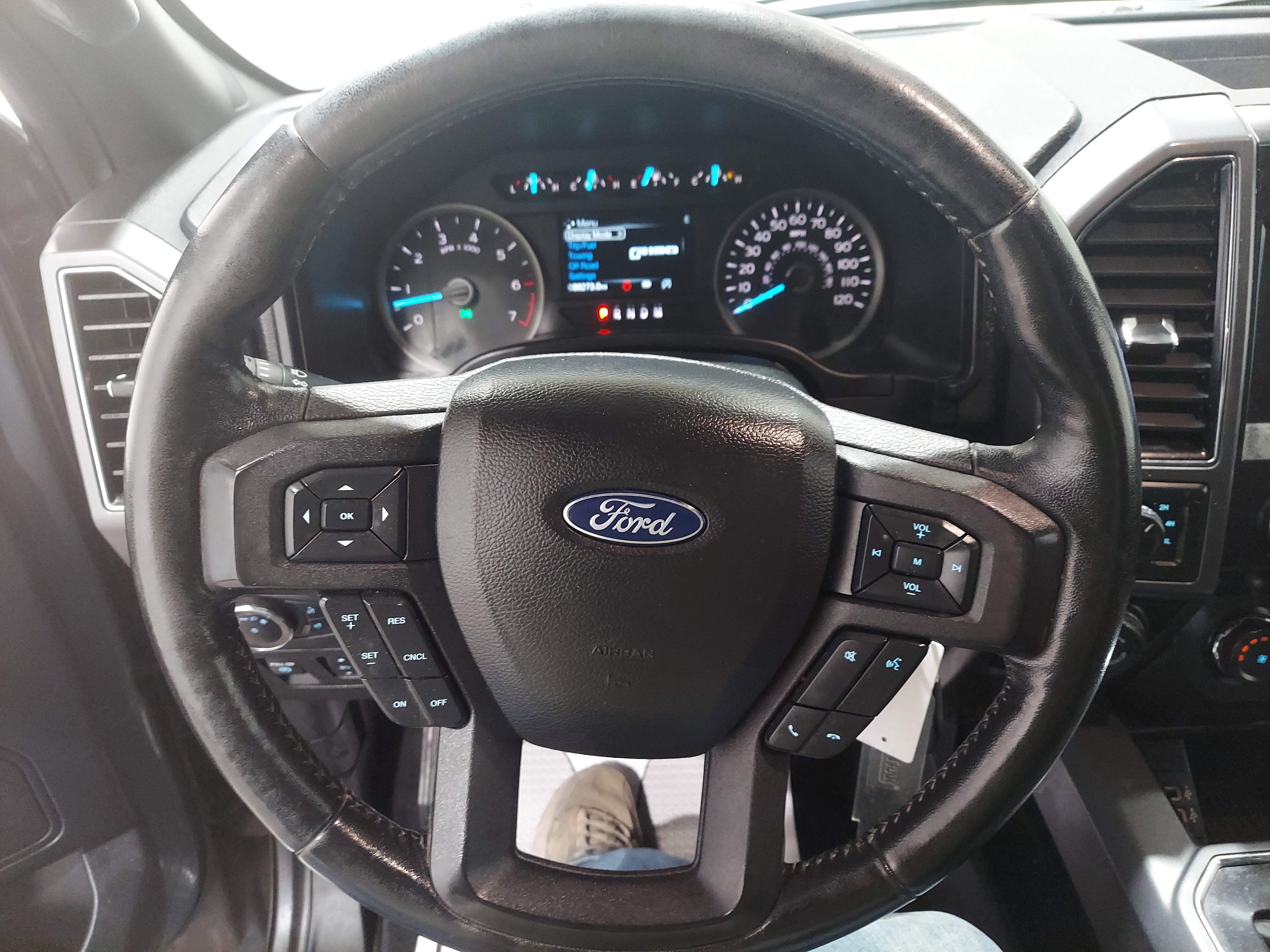 Used 2019 Ford F150 XLT w/ Equipment Group 302A Luxury AWD/4WD image 9