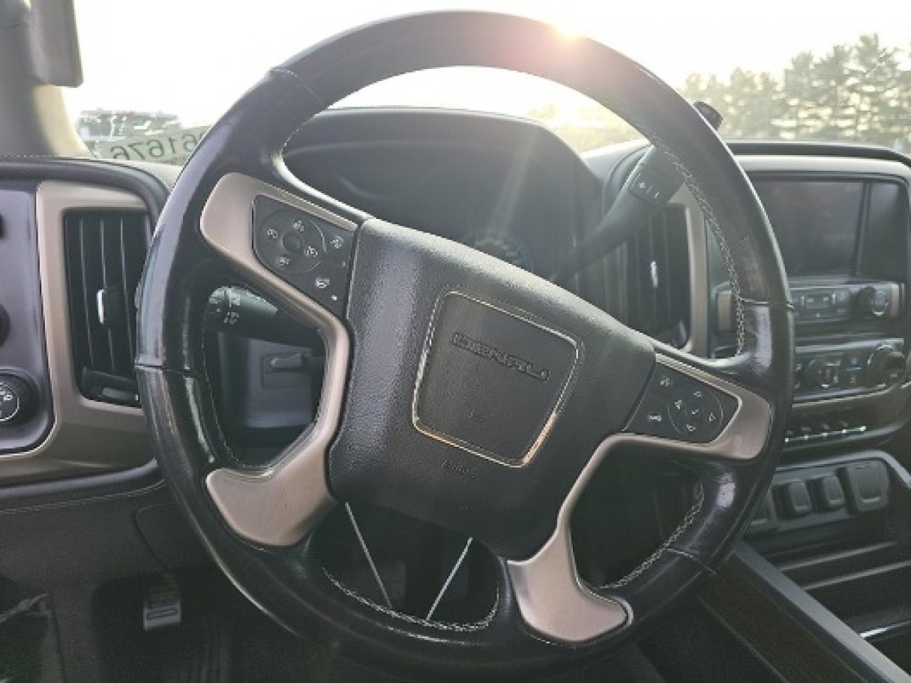 Used 2017 GMC Sierra 3500 Denali image 14