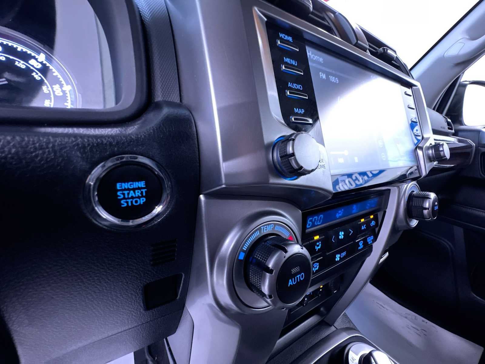 Used 2020 Toyota 4Runner Limited AWD/4WD image 17