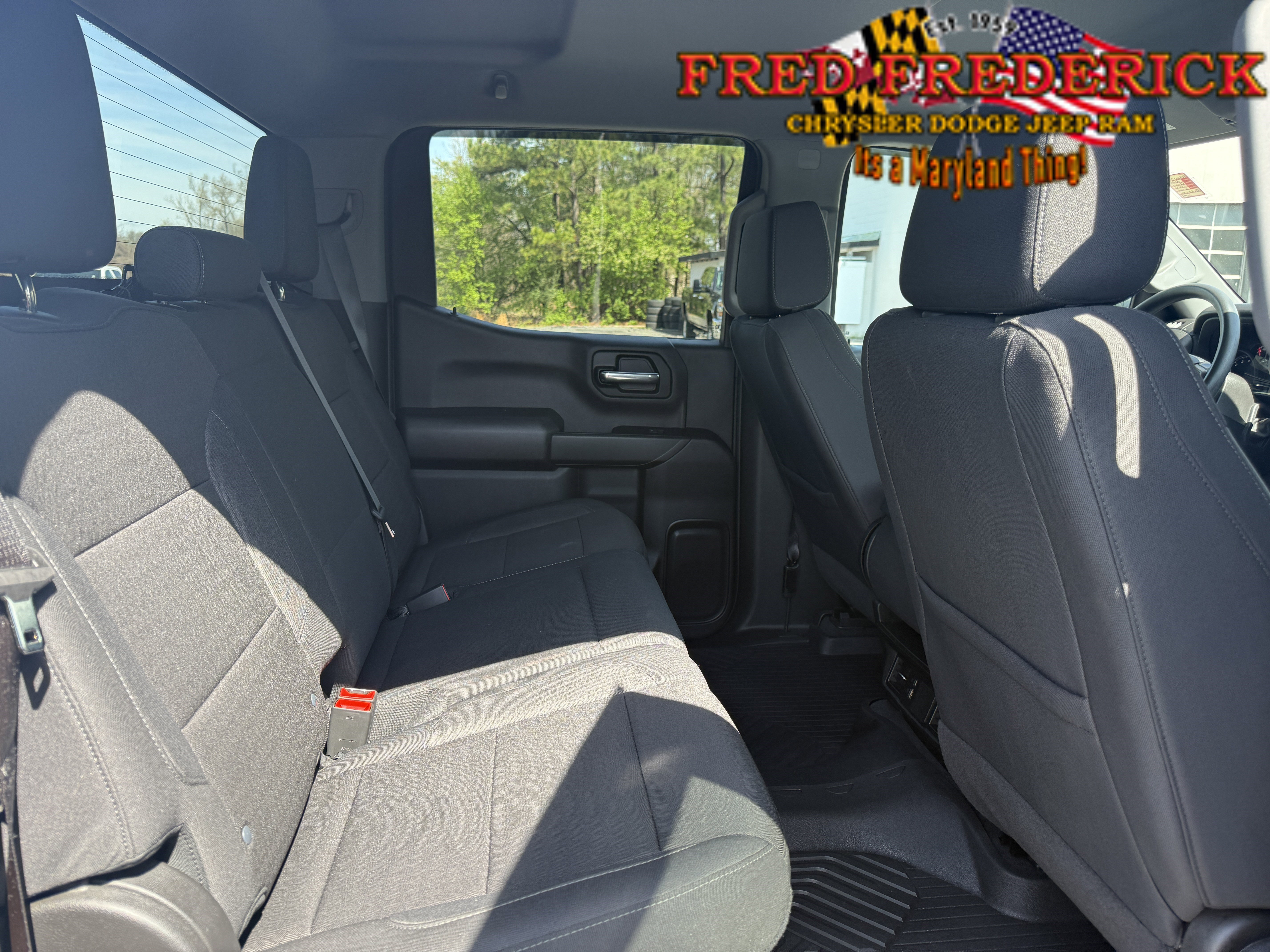 Used 2024 Chevrolet Silverado 1500 Custom Trail Boss w/ Turbomax Blackout Package AWD/4WD image 17
