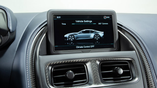 Used 2023 Aston Martin DBS Coupe image 17