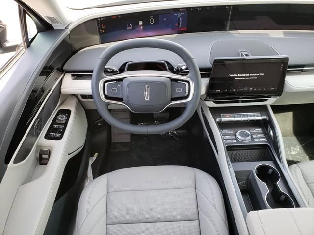 New 2026 Lincoln Nautilus Premier image 17