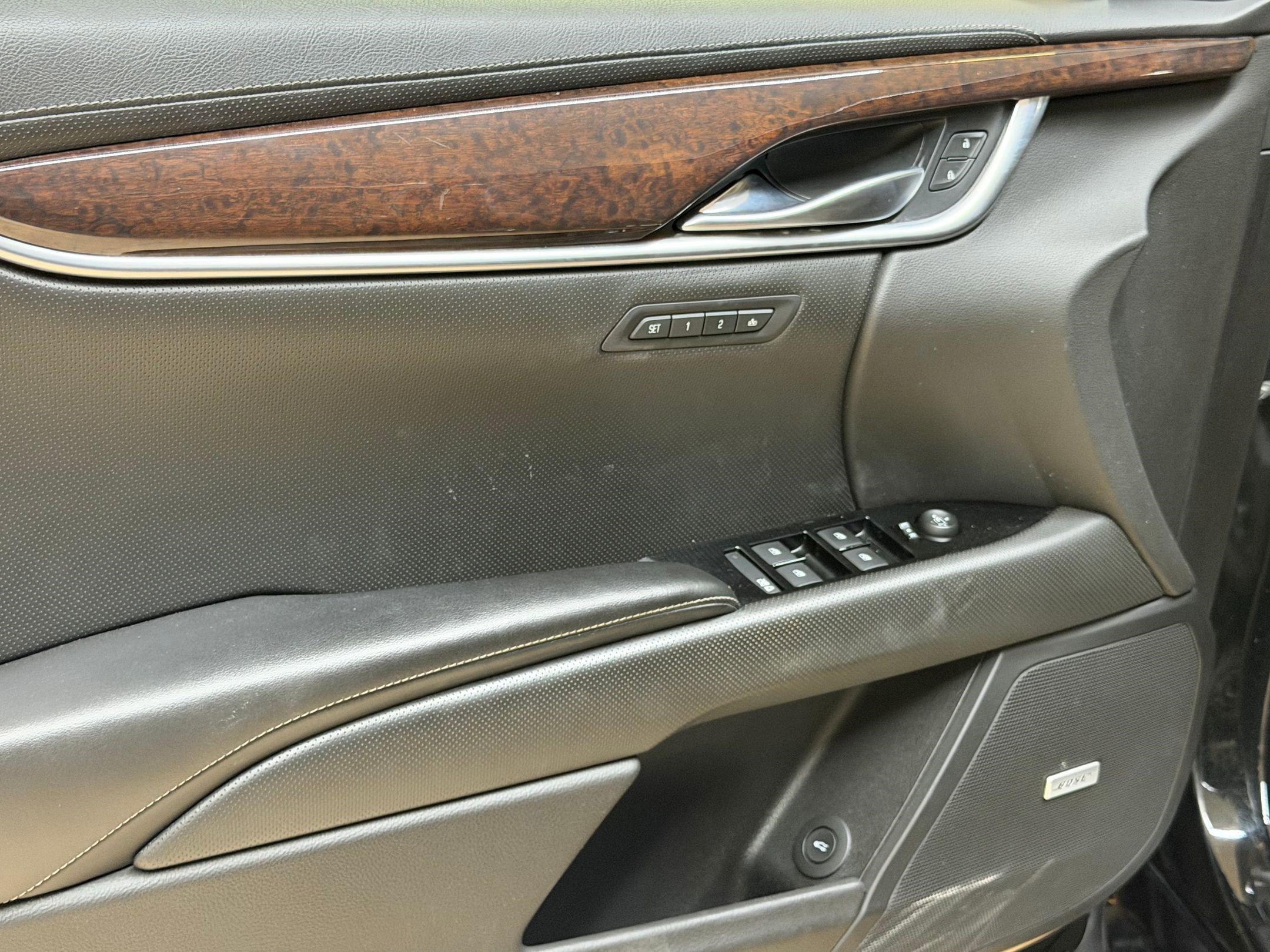 Used 2015 Cadillac XTS Luxury AWD/4WD image 12