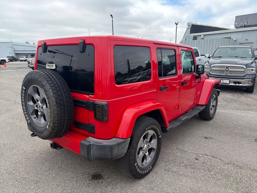 Used 2016 Jeep Wrangler Unlimited Sahara w/ Connectivity Group AWD/4WD image 6