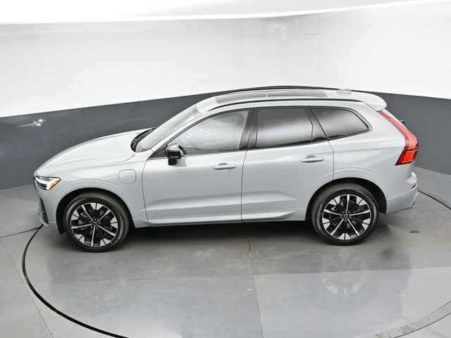 New 2026 Volvo XC60 T8 Plus w/ Protection Package Premier AWD/4WD image 48