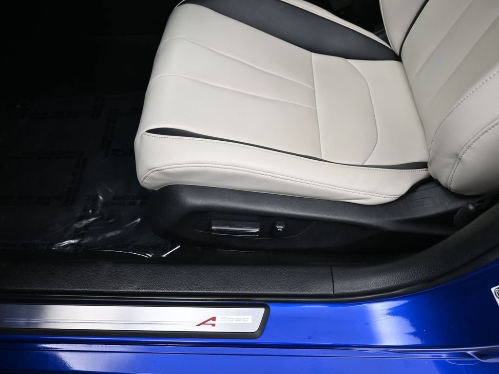 Used 2024 Acura Integra A-Spec image 16