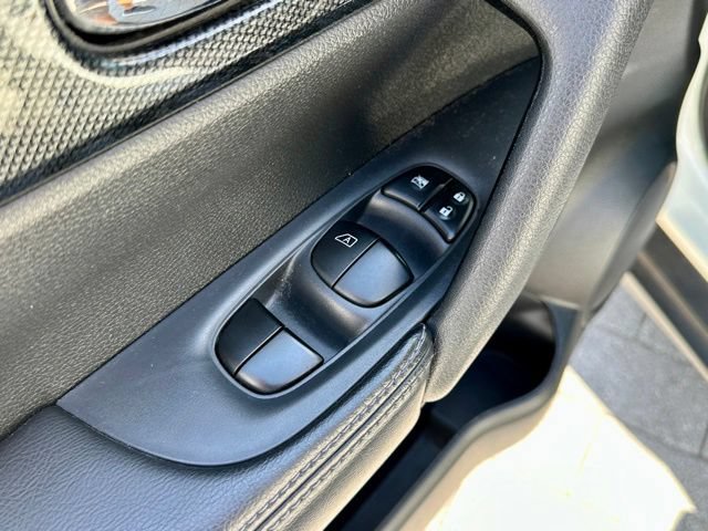 Used 2016 Nissan Rogue SL w/ SL Premium Package AWD/4WD image 11