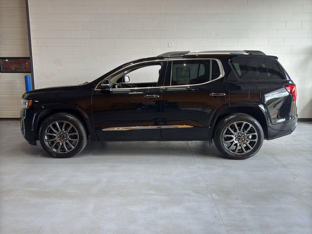 Used 2023 GMC Acadia Denali w/ Black Diamond Edition AWD/4WD image 2