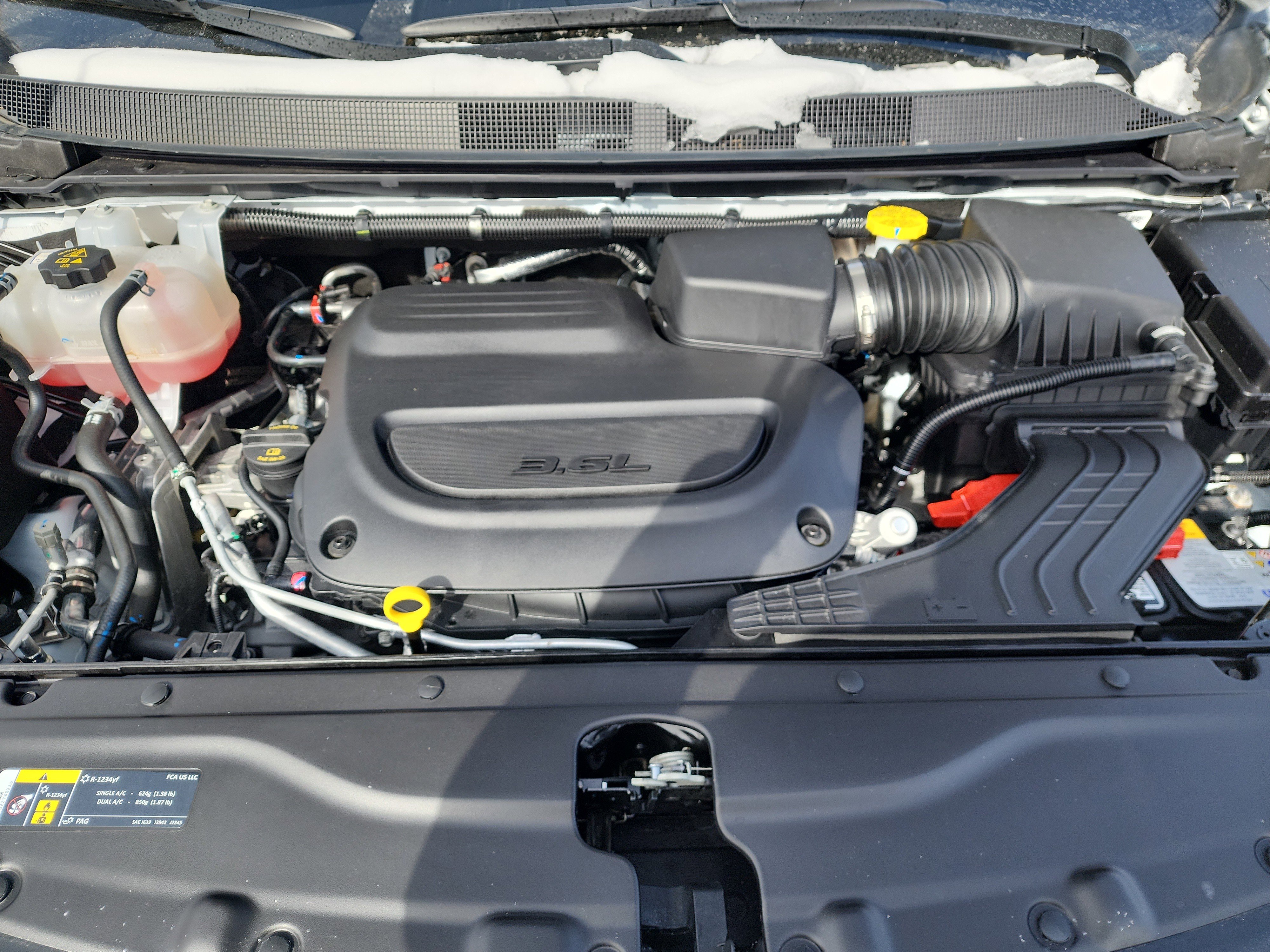 Used 2025 Chrysler Voyager LX image 34