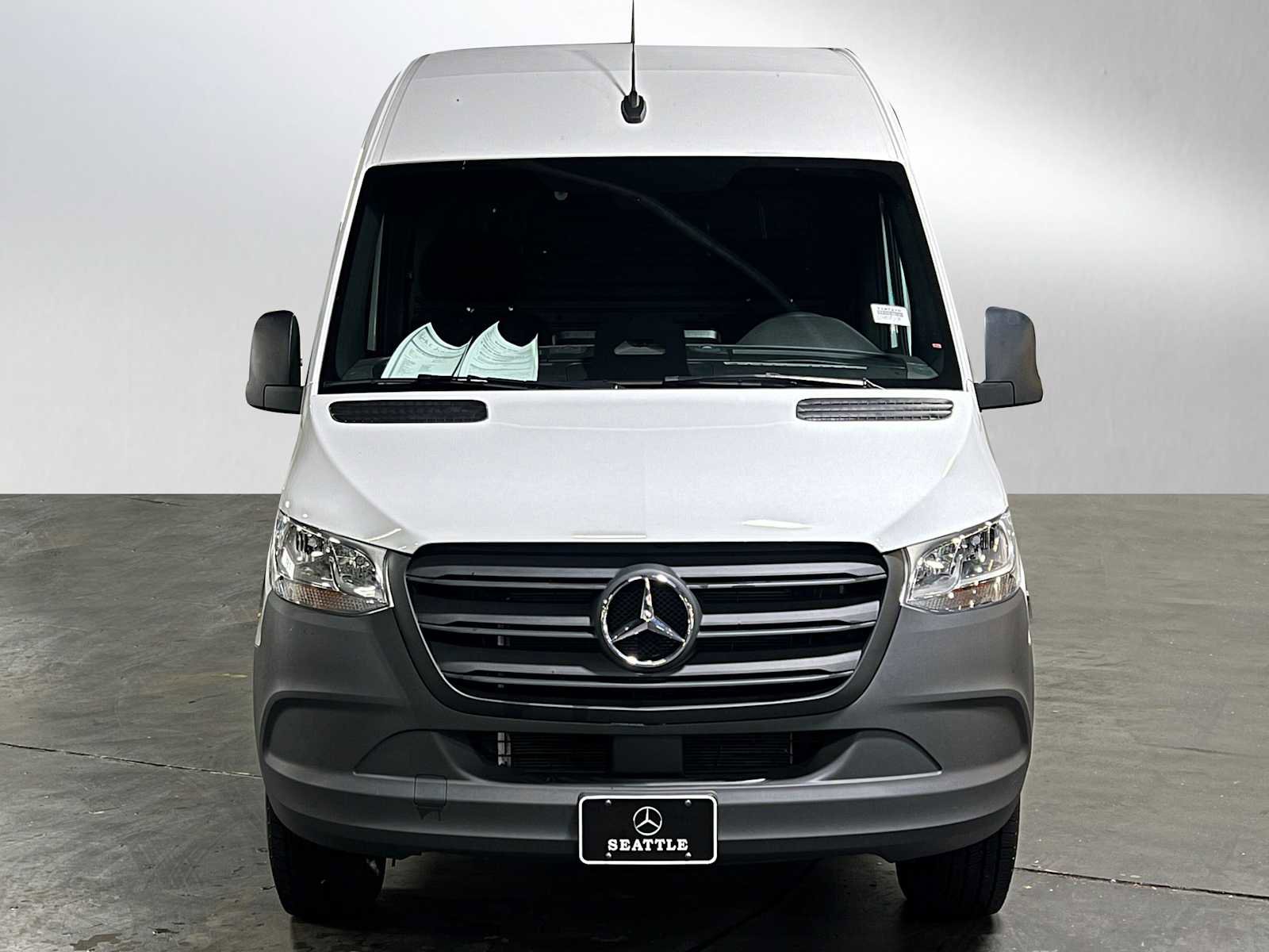 Used 2025 Mercedes-Benz Sprinter 2500 image 8