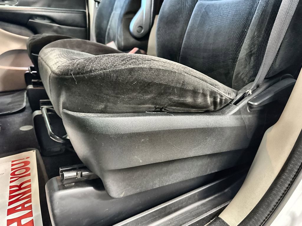 Used 2017 Dodge Grand Caravan SE w/ Power Window Group image 13