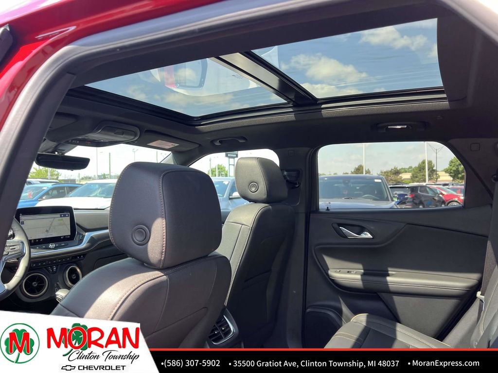 Certified 2023 Chevrolet Blazer Premier w/ Driver Confidence II Package FWD image 15