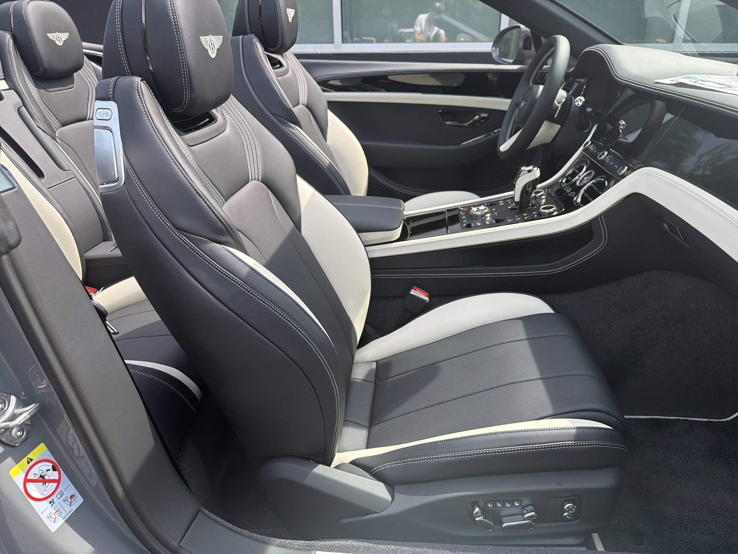 New 2026 Bentley Continental GTC AWD/4WD image 2