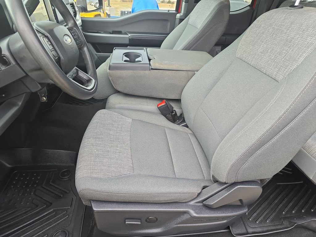 Used 2024 Ford F250 XLT w/ Camper Package image 15
