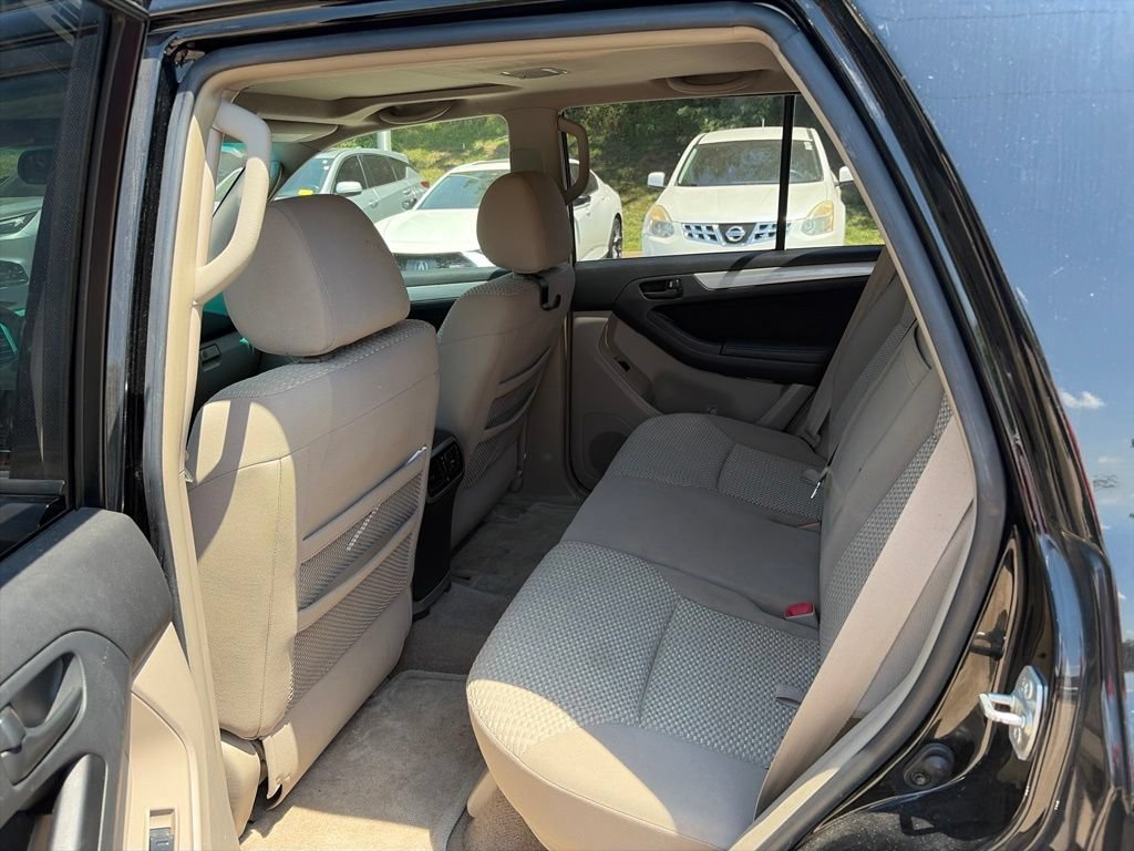 Used 2006 Toyota 4Runner SR5 AWD/4WD image 9
