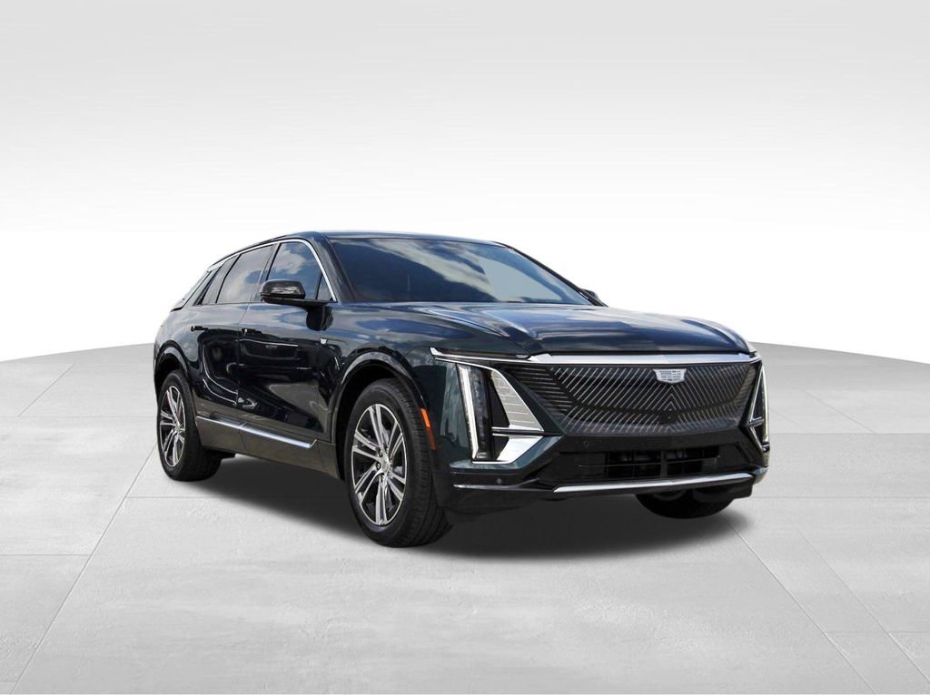 New 2026 Cadillac Lyriq Luxury RWD image 1