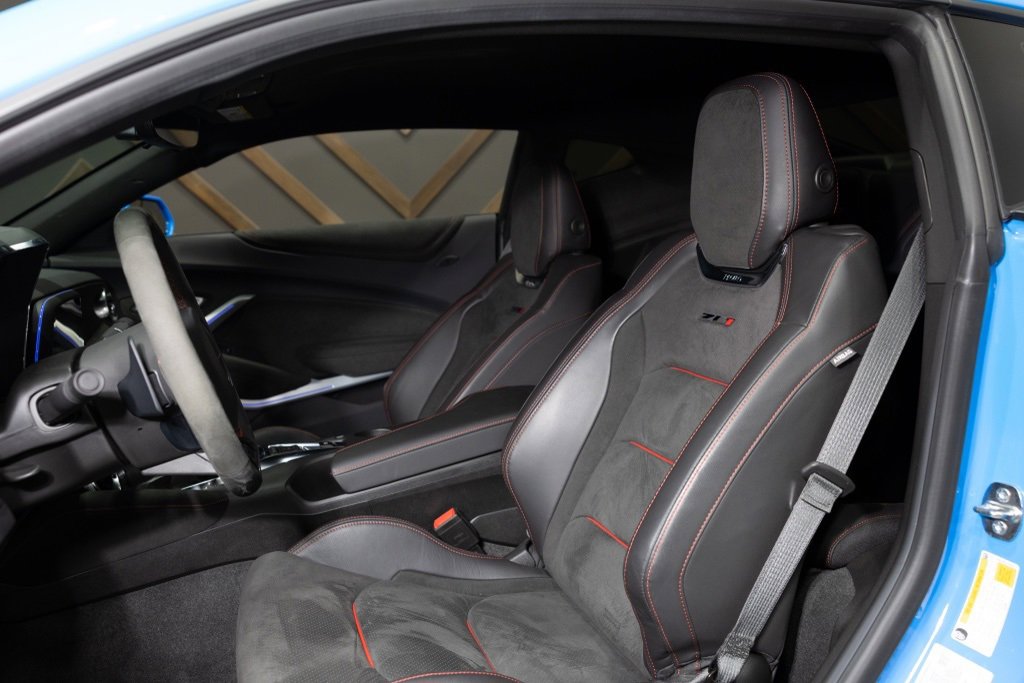 Used 2022 Chevrolet Camaro ZL1 image 23
