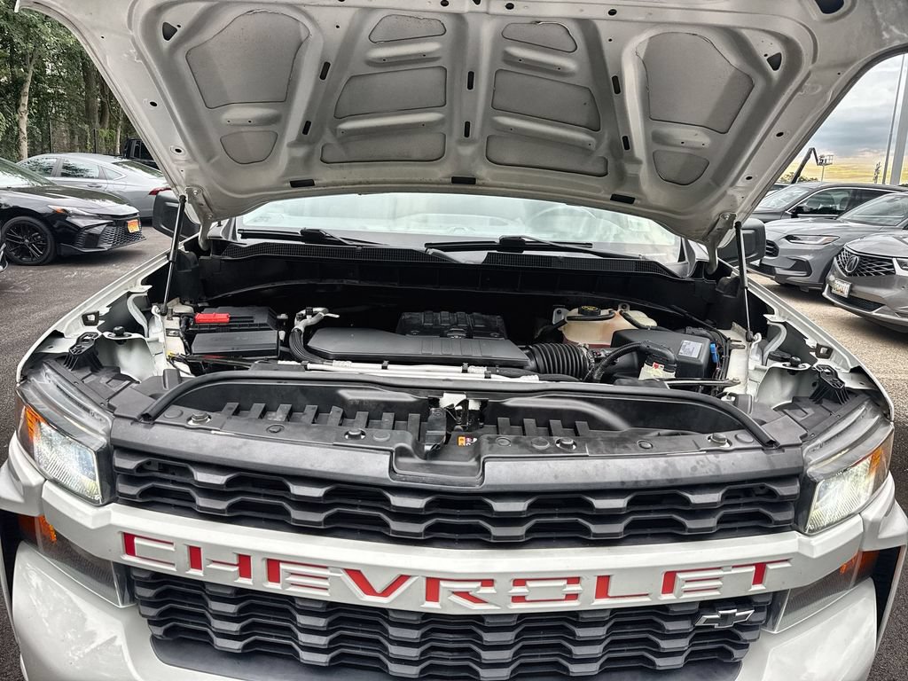 Used 2020 Chevrolet Silverado 1500 Custom w/ Custom Value Package AWD/4WD image 17
