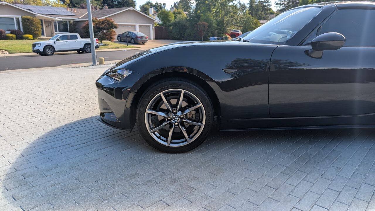 Used 2022 MAZDA MX-5 Miata RF Grand Touring RWD image 9