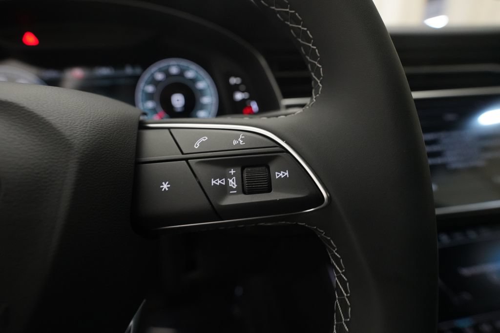 New 2026 Audi Q8 Premium Plus AWD/4WD image 19