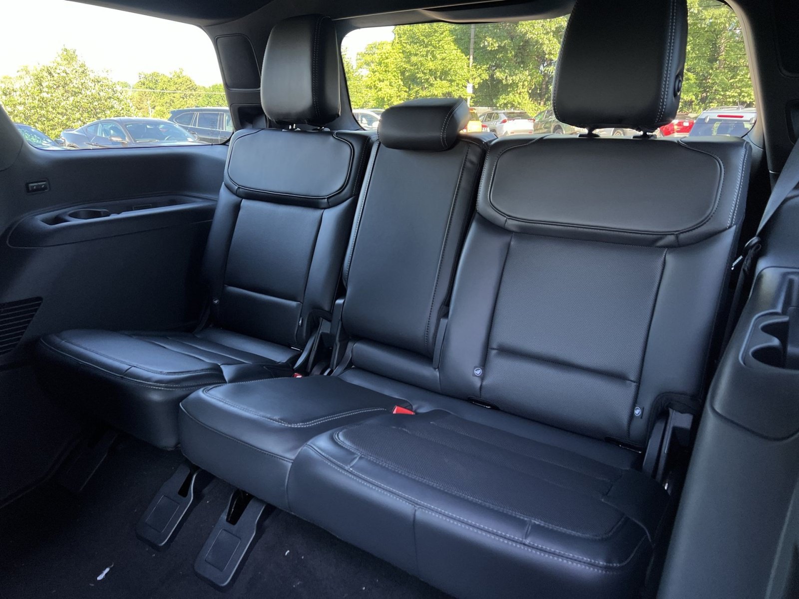 New 2026 Ford Expedition Platinum w/ Stealth Appearance Package AWD/4WD image 26