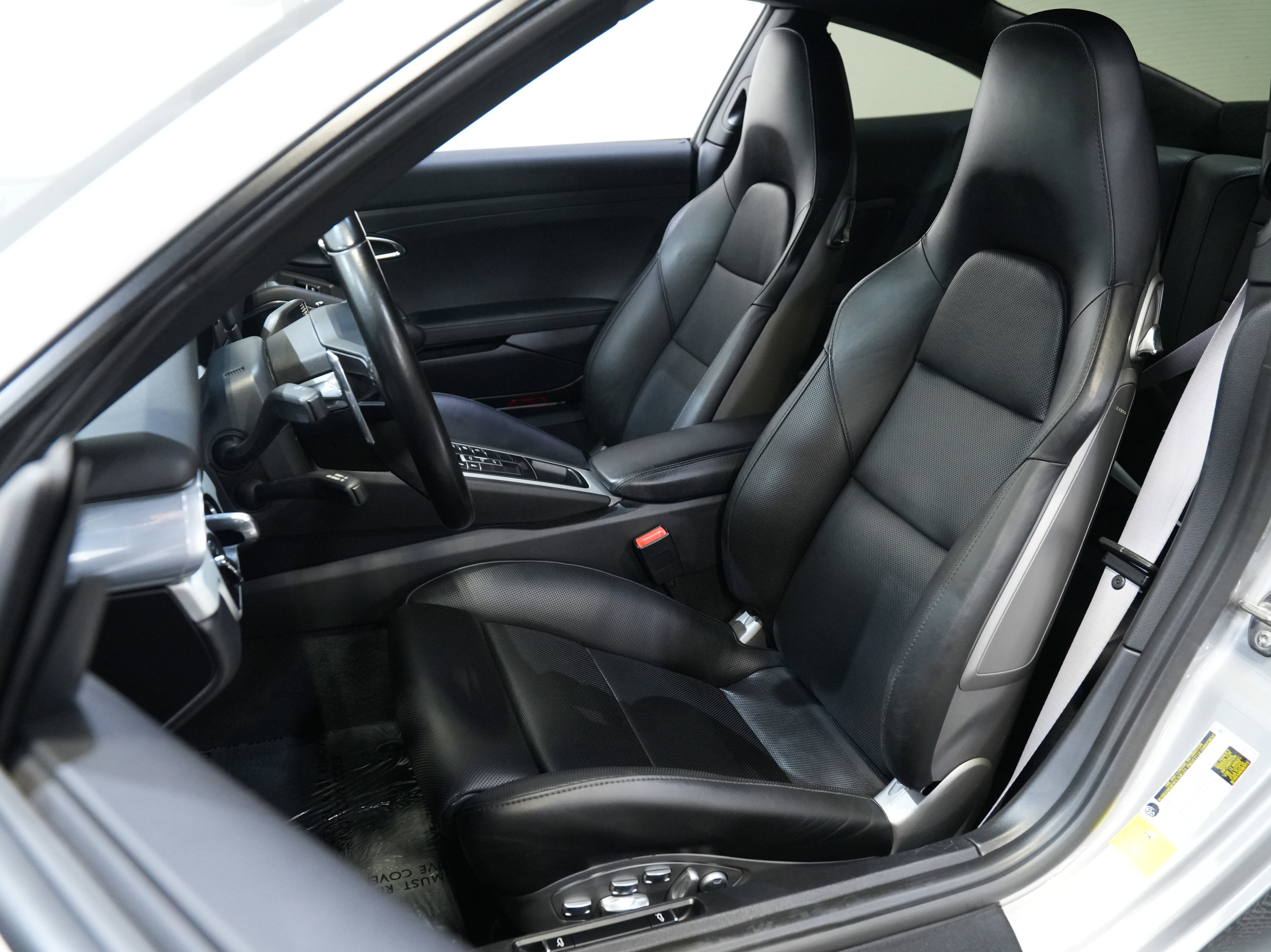 Used 2017 Porsche 911 Carrera S image 27