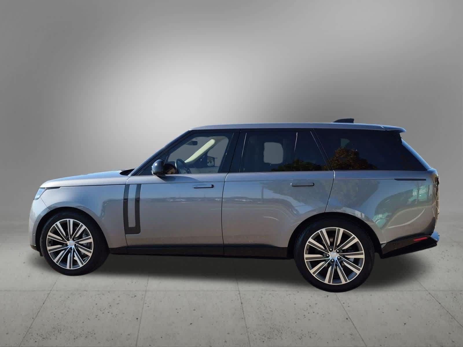 Certified 2023 Land Rover Range Rover SE AWD/4WD image 3