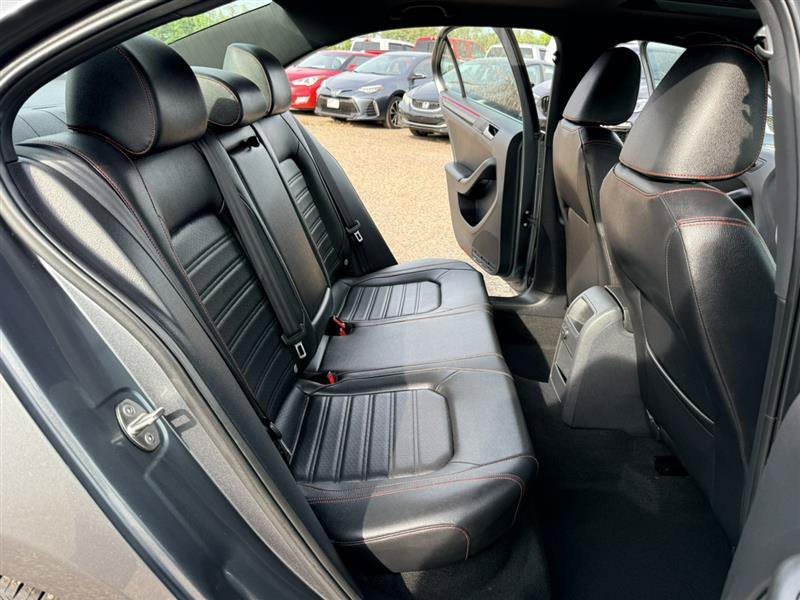 Used 2017 Volkswagen Jetta GLI FWD image 17