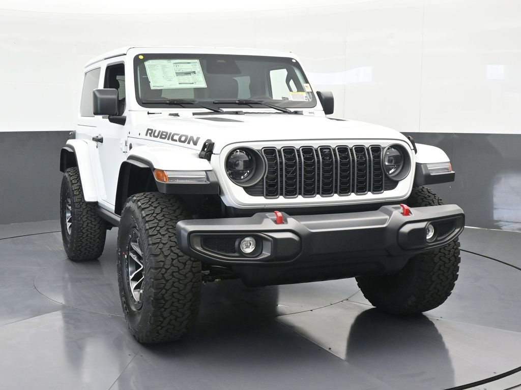 Used 2025 Jeep Wrangler Rubicon w/ Xtreme 35 Tire Package AWD/4WD image 9