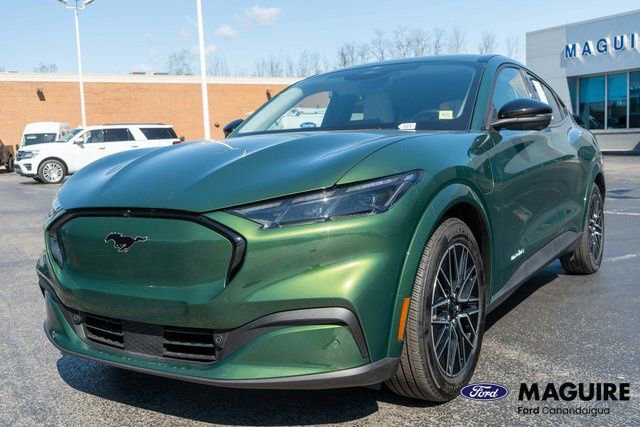 Used 2025 Ford Mustang Mach-E Premium AWD/4WD image 2