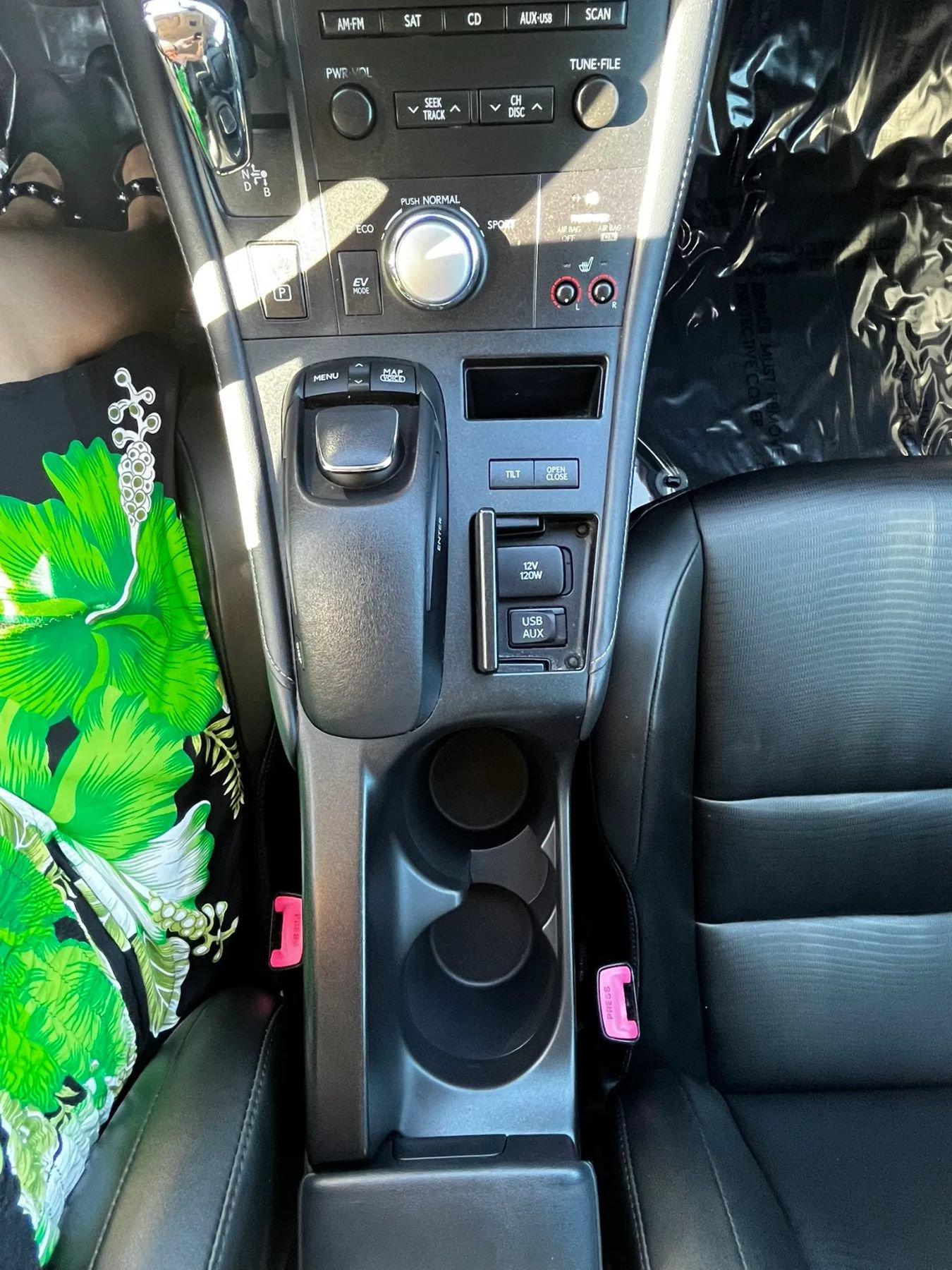 Used 2011 Lexus CT 200h Premium w/ Premium Audio Pkg FWD image 18