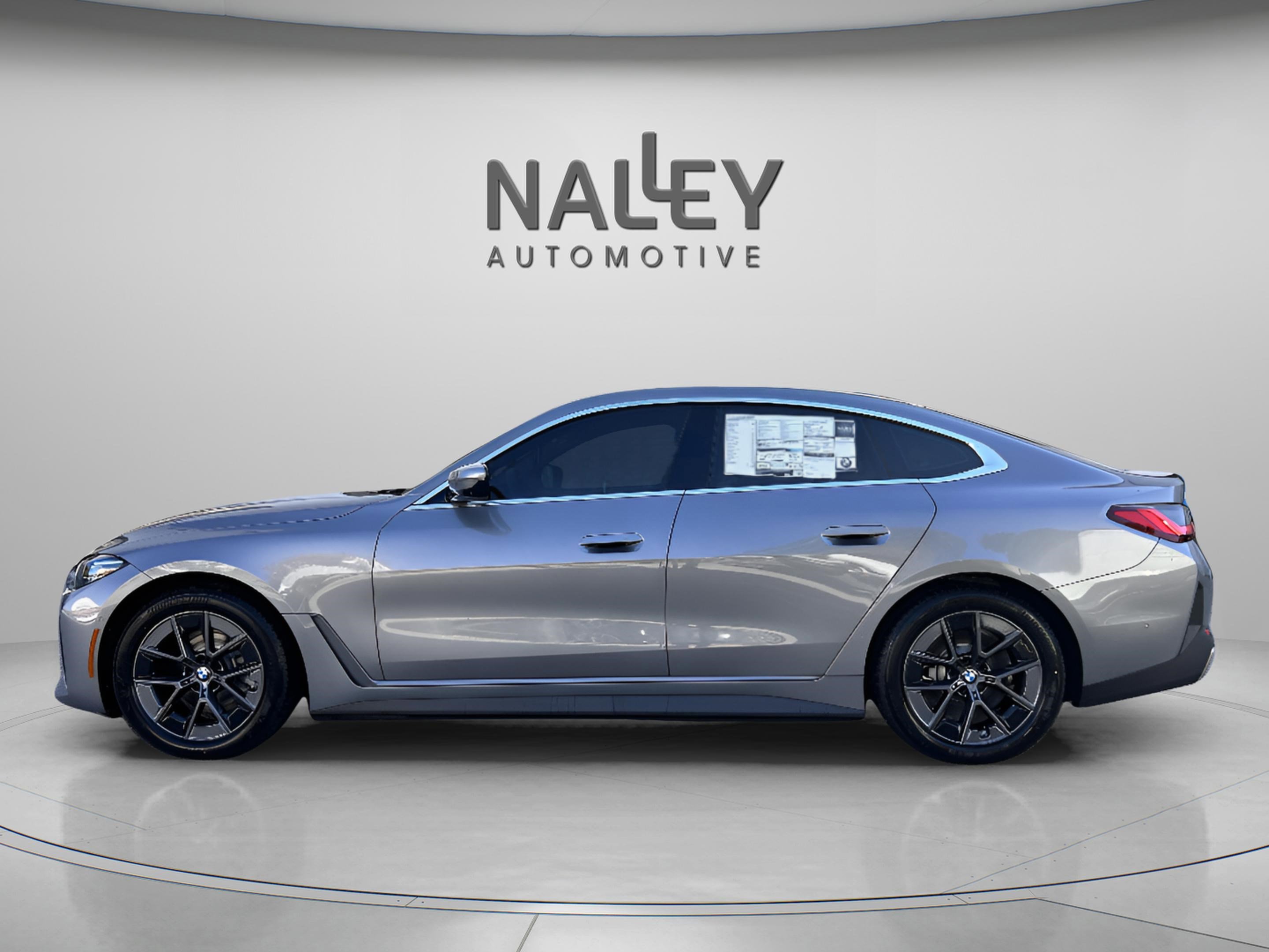 Used 2025 BMW i4 eDrive40 w/ Premium Package image 3