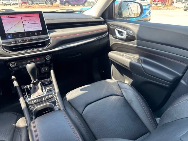 Certified 2022 Jeep Compass Trailhawk w/ Trailhawk Elite Group AWD/4WD image 16