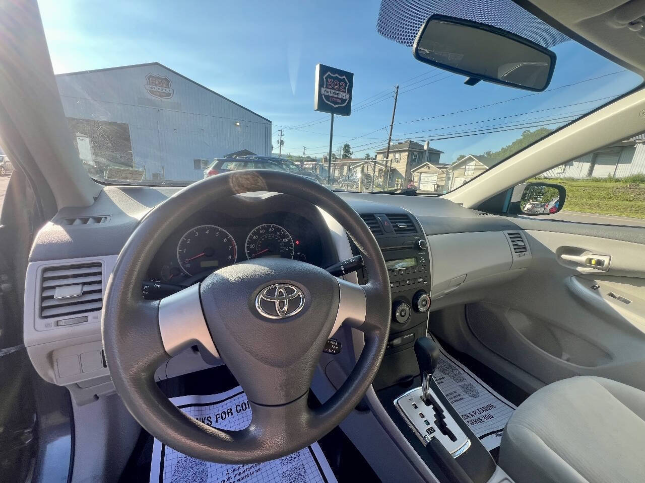 Used 2010 Toyota Corolla LE FWD image 13