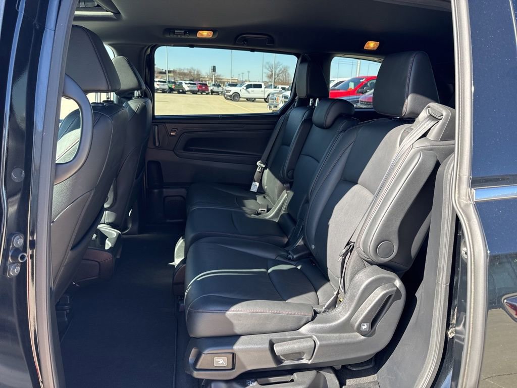 Used 2025 Honda Odyssey Sport-L image 24