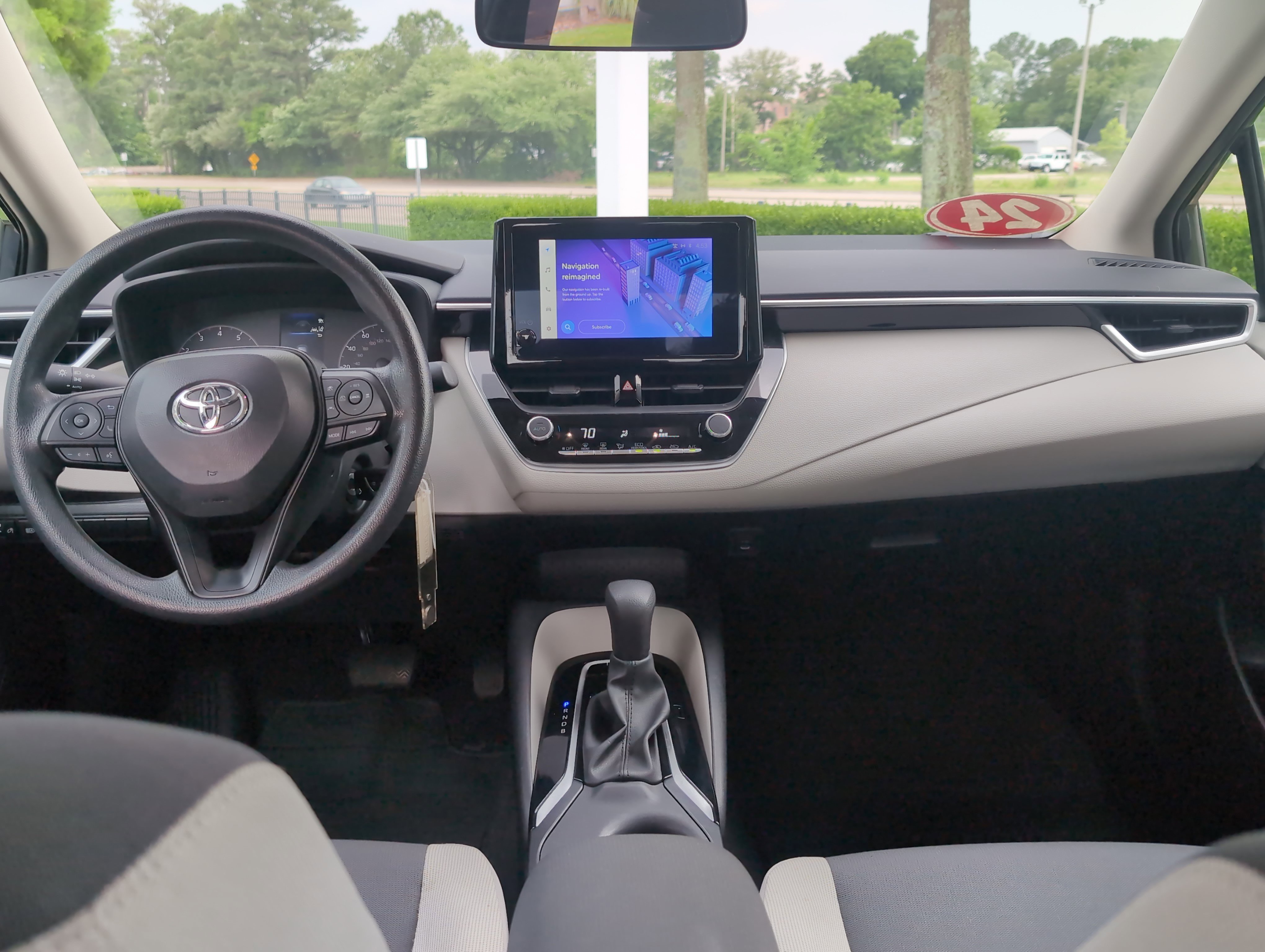 Certified 2024 Toyota Corolla LE FWD image 29