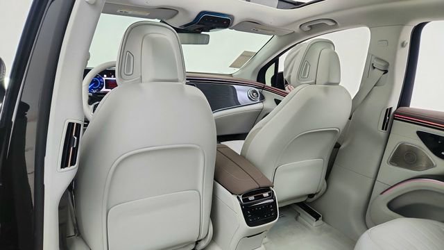 Used 2023 Mercedes-Benz EQS 450+ 4MATIC SUV w/ Exclusive Trim Package image 33